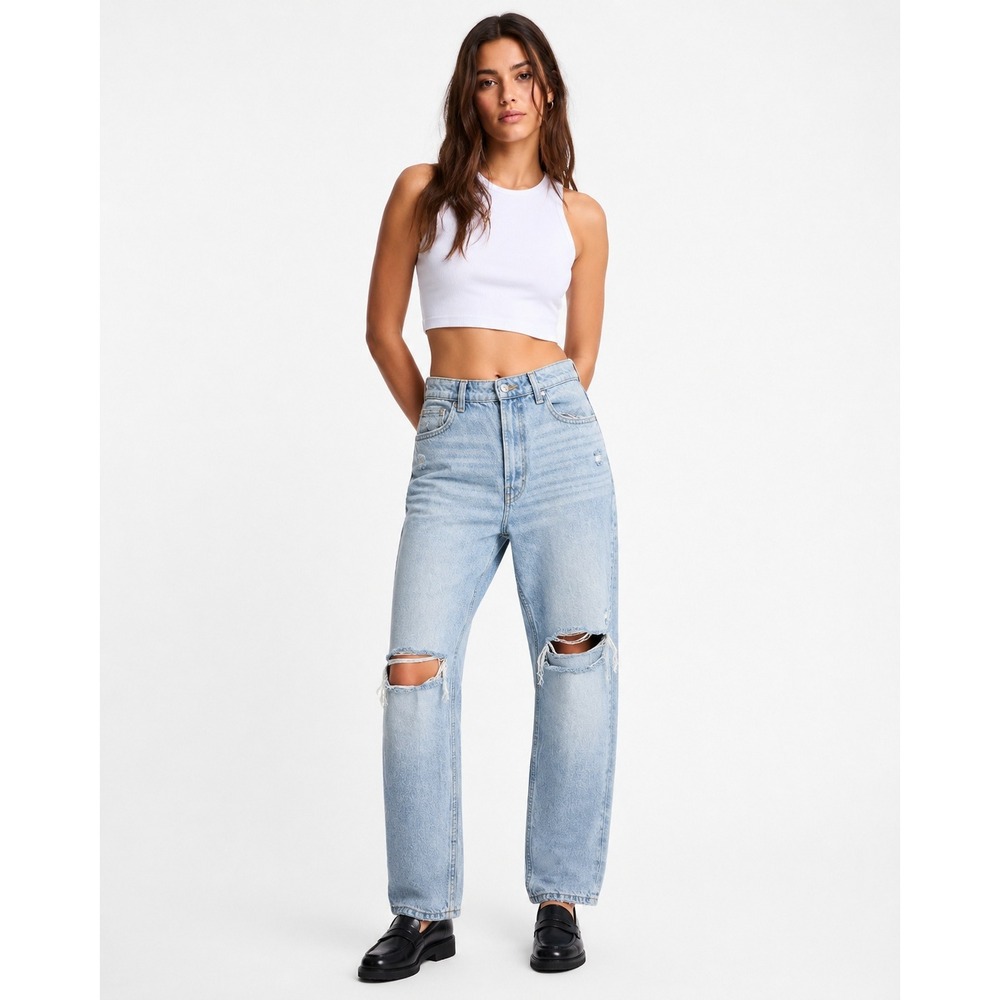 Bershka Light Wash Distressed High Waisted Mom Jeans Womens Size 8 Knee Rip